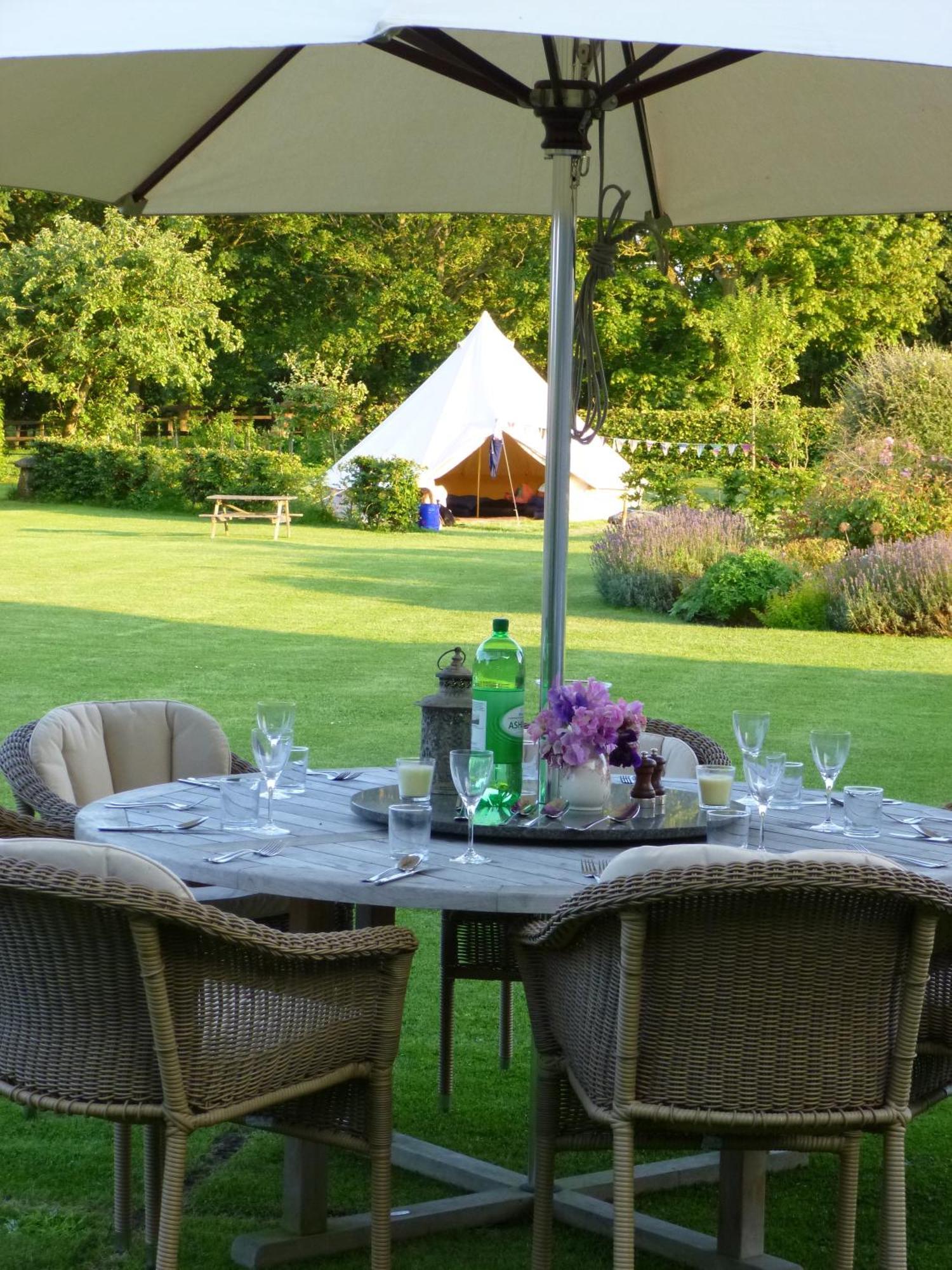 Overtown Manor Bed And Breakfast Суиндон Экстерьер фото